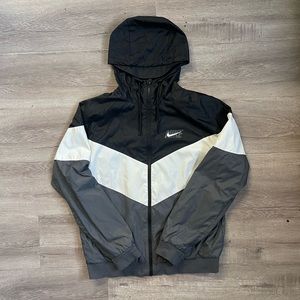 Nike Sportswear Men’s L Hood Big Swoosh Jacket Black White And Gray Size L